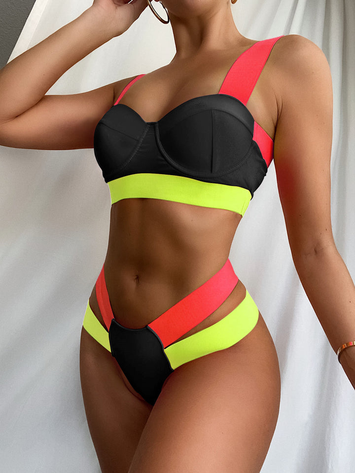 Women's contrast bandage bikini